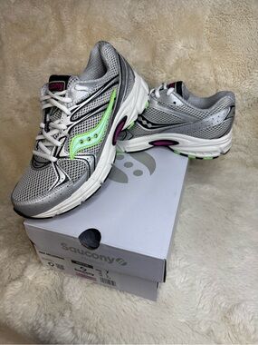 New in Box - Women’s Saucony | Ride Millsnnium